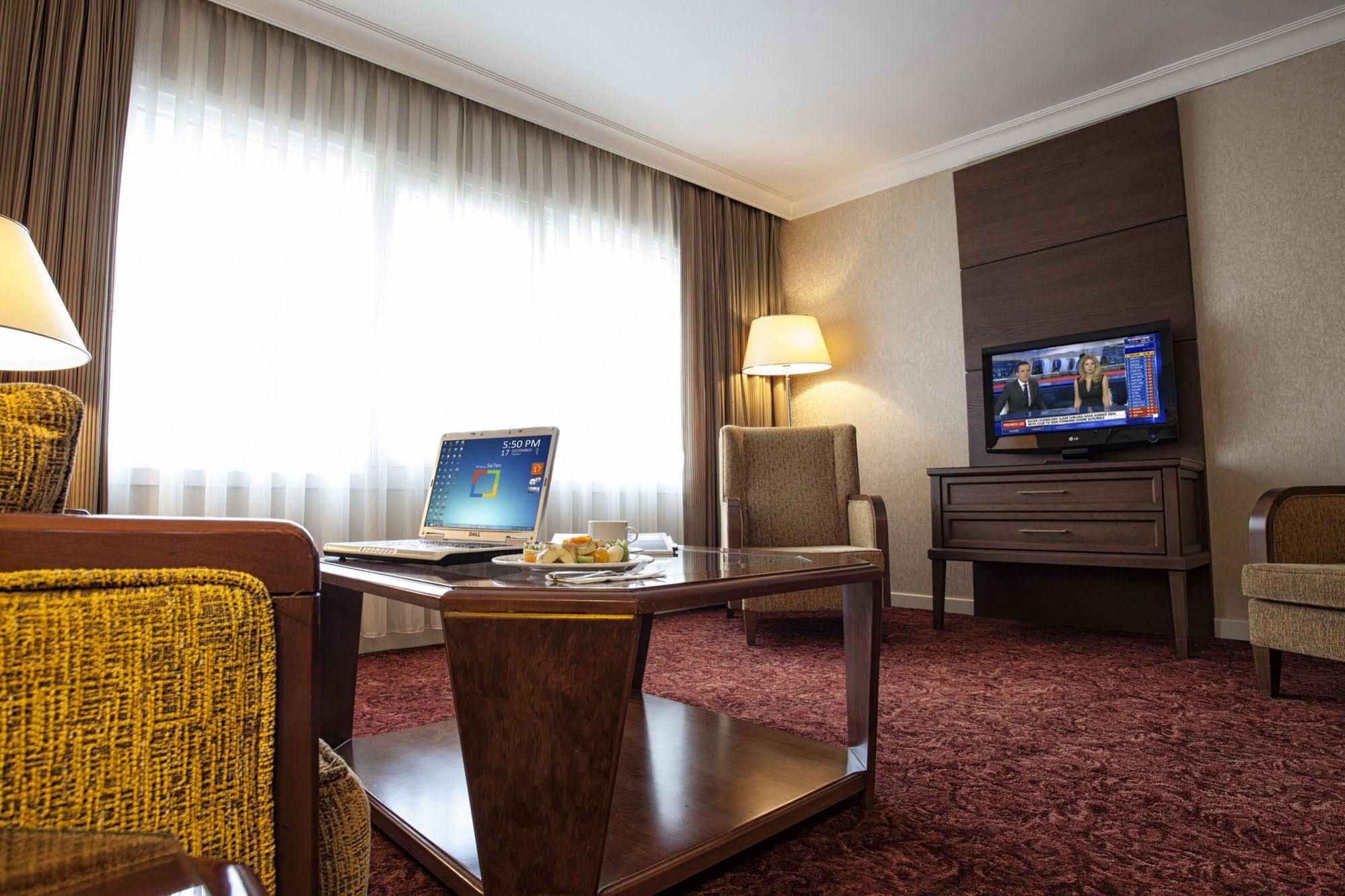 Buyukhanli Park Hotel アンカラ エクステリア 写真